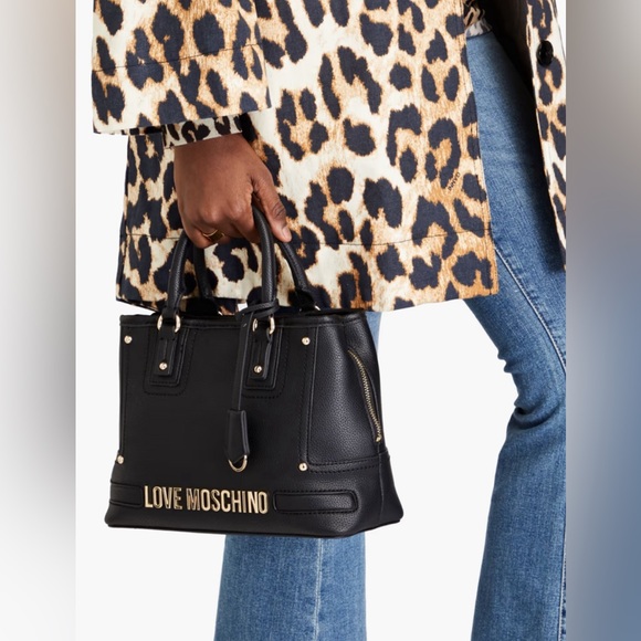 Brand New LOVE MOSCHINO
Studded faux pebbled-leather tote - Picture 2 of 8